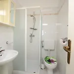 Nando 아파트