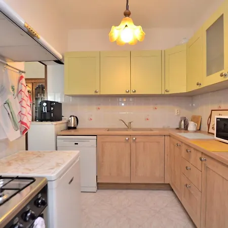 Nando Apartment *