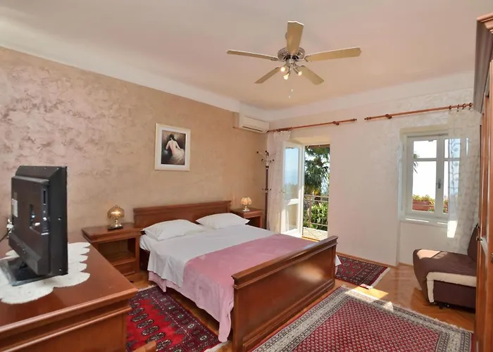 Nando Apartment Lovran