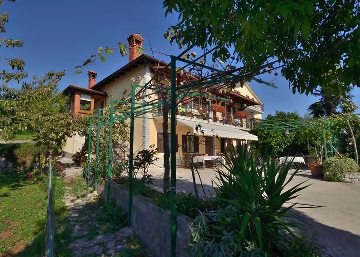 Nando Apartment Lovran